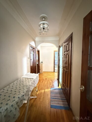 Продаётся 4-комн. вторичка 100 м², м. Ази Асланов, photo 22 from 28