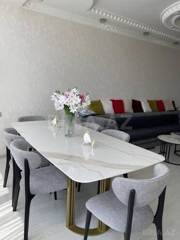 Сдаётся 3-комн. новостройка 135 м², м. 8 ноября, photo 3 from 26
