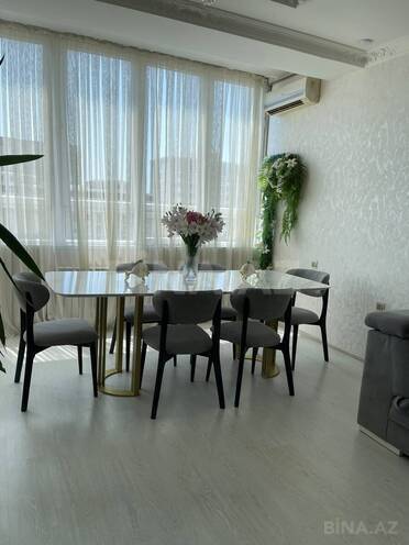 Сдаётся 3-комн. новостройка 135 м², м. 8 ноября, photo 1 from 26