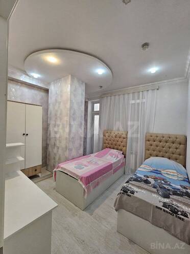 Сдаётся 3-комн. новостройка 135 м², м. 8 ноября, photo 18 from 26