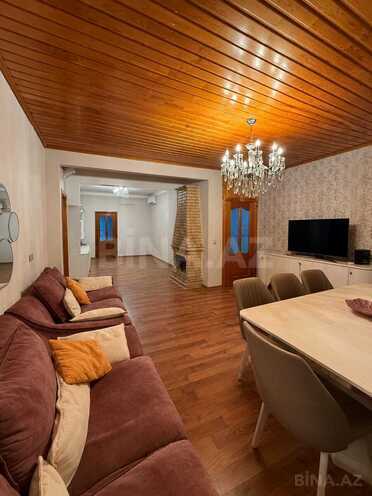 Satılır 2 otaqlı köhnə tikili 76 m², 20 Yanvar m., photo 1 from 24