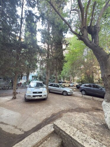 Satılır 2 otaqlı köhnə tikili 76 m², 20 Yanvar m., photo 23 from 24