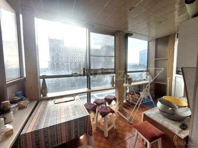 Satılır 3 otaqlı köhnə tikili 110 m², 28 May m., photo 24 from 32