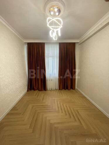 Продаётся 2-комн. новостройка 53 м², м. Иншаатчылар, photo 4 from 13