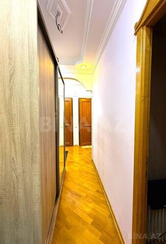 Satılır 2 otaqlı köhnə tikili 60 m², Qara Qarayev m., photo 7 from 20