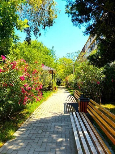 Satılır 2 otaqlı köhnə tikili 60 m², Qara Qarayev m., photo 1 from 20