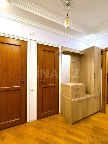 Satılır 2 otaqlı köhnə tikili 60 m², Qara Qarayev m., photo 8 from 20