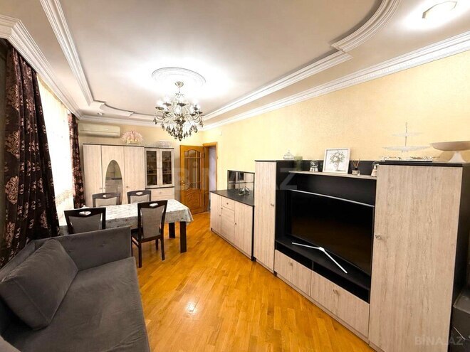 Satılır 2 otaqlı köhnə tikili 60 m², Qara Qarayev m., photo 3 from 20
