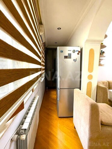 Satılır 2 otaqlı köhnə tikili 60 m², Qara Qarayev m., photo 12 from 20