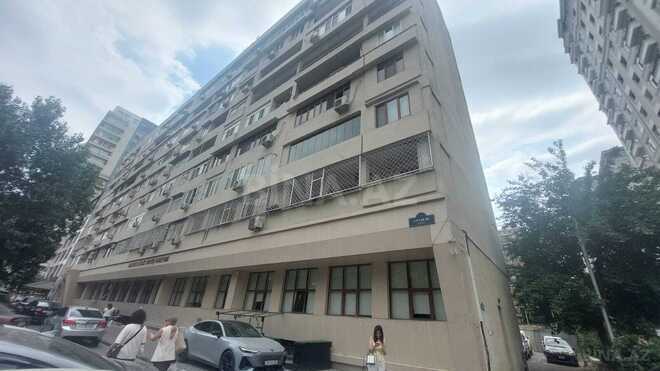 Satılır 2 otaqlı köhnə tikili 62 m², 28 May m., photo 1 from 25