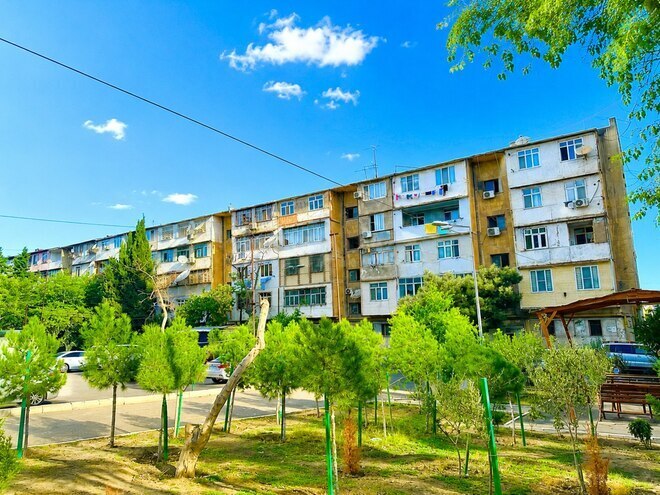 Продаётся 4-комн. вторичка 100 м², м. Кара Караев, photo 1 from 27