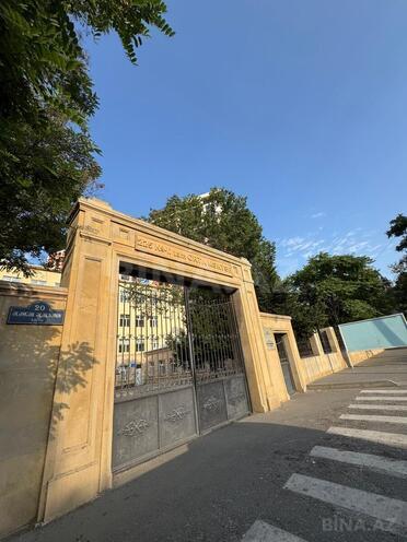 Satılır 3 otaqlı köhnə tikili 80 m², Elmlər Akademiyası m., photo 1 from 15