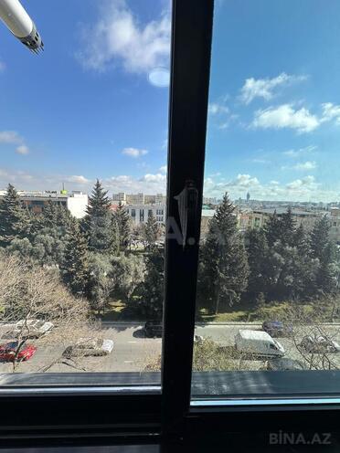 Satılır 2 otaqlı köhnə tikili 67 m², Gənclik m., photo 25 from 31