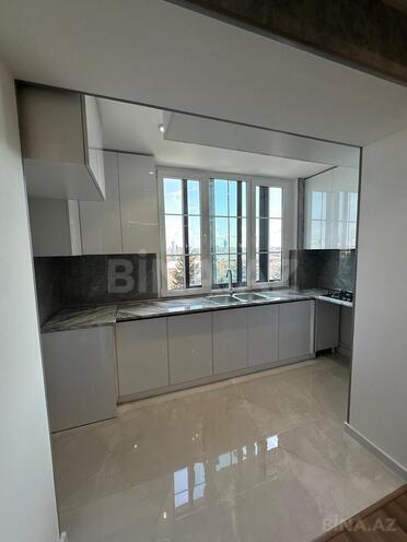 Satılır 2 otaqlı köhnə tikili 67 m², Gənclik m., photo 13 from 31