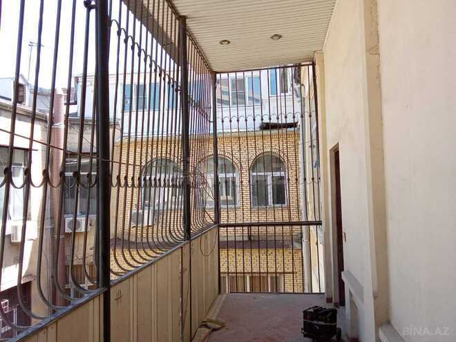 İcarəyə verilir 3 otaqlı köhnə tikili 120 m², Sahil m., photo 5 from 27