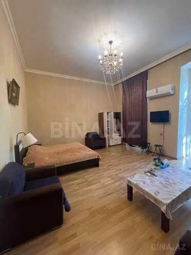 Сдаётся 2-комн. вторичка 60 м², м. Ичеришехер, photo 3 from 11