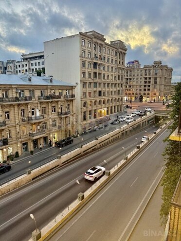 Satılır 2 otaqlı köhnə tikili 42 m², Nəriman Nərimanov m., photo 1 from 15
