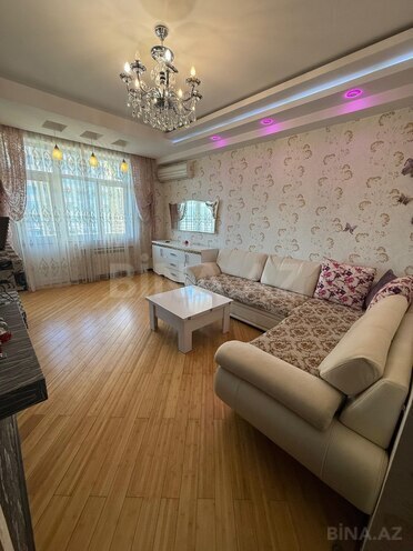 Сдаётся 2-комн. новостройка 65 м², м. Иншаатчылар, photo 1 from 22