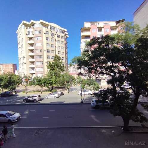 Satılır 3 otaqlı köhnə tikili 75 m², İnşaatçılar m., photo 11 from 12