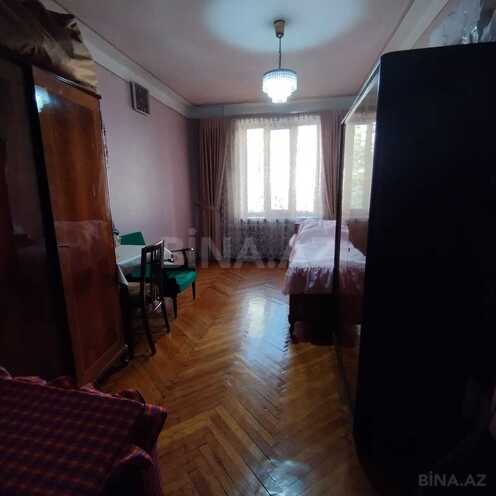 Satılır 3 otaqlı köhnə tikili 75 m², İnşaatçılar m., photo 6 from 12