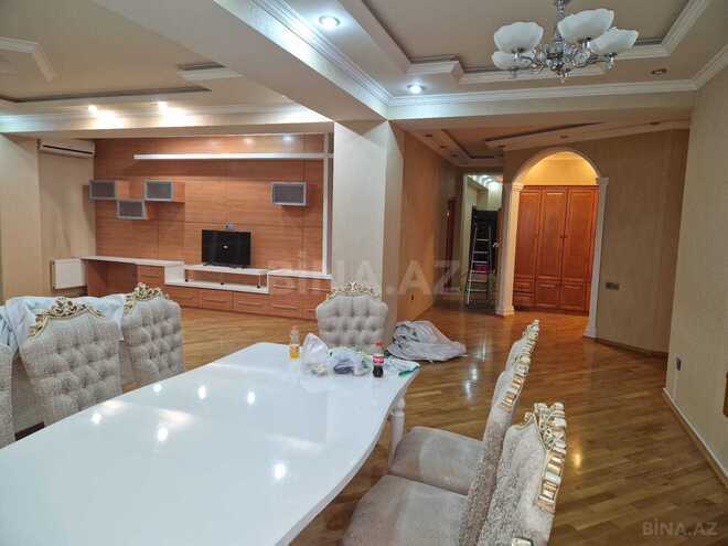 İcarəyə verilir 4 otaqlı yeni tikili 190 m², 28 May m., photo 20 from 21
