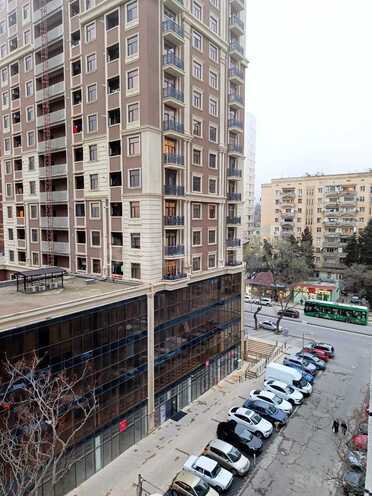İcarəyə verilir 2 otaqlı yeni tikili 75 m², Bakmil m., photo 4 from 10