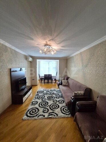 Satılır 3 otaqlı köhnə tikili 90 m², Nizami m., photo 1 from 11