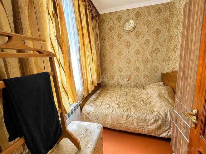 Satılır 2 otaqlı köhnə tikili 35 m², Qara Qarayev m., photo 4 from 9