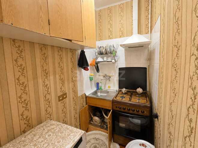 Satılır 2 otaqlı köhnə tikili 35 m², Qara Qarayev m., photo 5 from 9