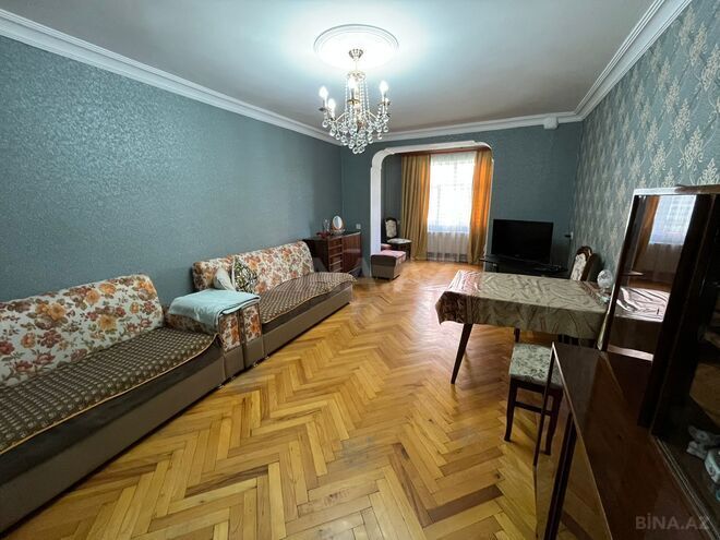 Продаётся 3-комн. вторичка 71 м², м. Элмляр Академиясы, photo 3 from 22