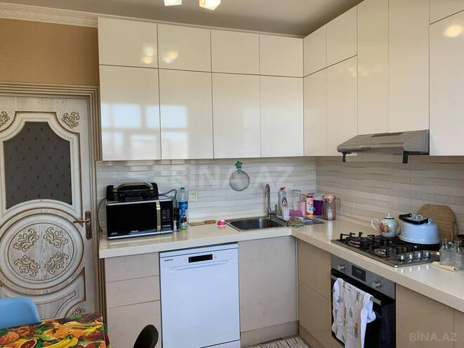 Satılır 2 otaqlı köhnə tikili 70 m², Xalqlar Dostluğu m., photo 9 from 13