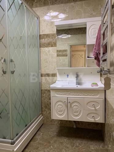 Satılır 2 otaqlı köhnə tikili 70 m², Xalqlar Dostluğu m., photo 11 from 13
