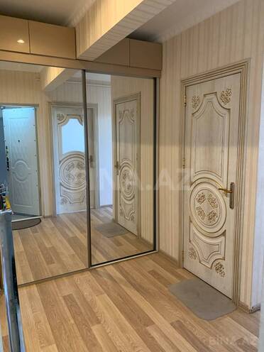 Satılır 2 otaqlı köhnə tikili 70 m², Xalqlar Dostluğu m., photo 5 from 13