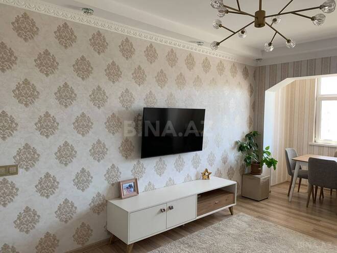 Satılır 2 otaqlı köhnə tikili 70 m², Xalqlar Dostluğu m., photo 4 from 13