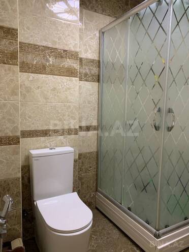 Satılır 2 otaqlı köhnə tikili 70 m², Xalqlar Dostluğu m., photo 12 from 13