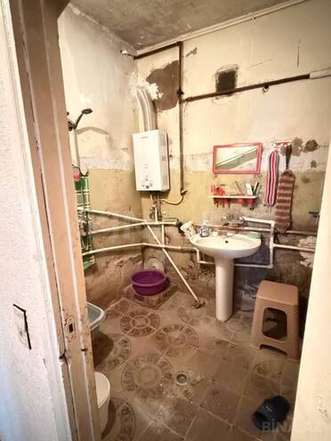 Продаётся 2-комн. вторичка 50 м², м. Ази Асланов, photo 6 from 12