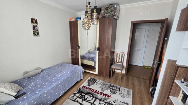 Продаётся 3-комн. вторичка 65 м², м. Ази Асланов, photo 4 from 13