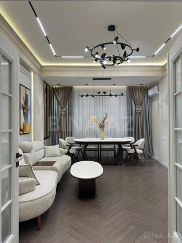 Satılır 3 otaqlı yeni tikili 133 m², 28 May m., photo 1 from 14