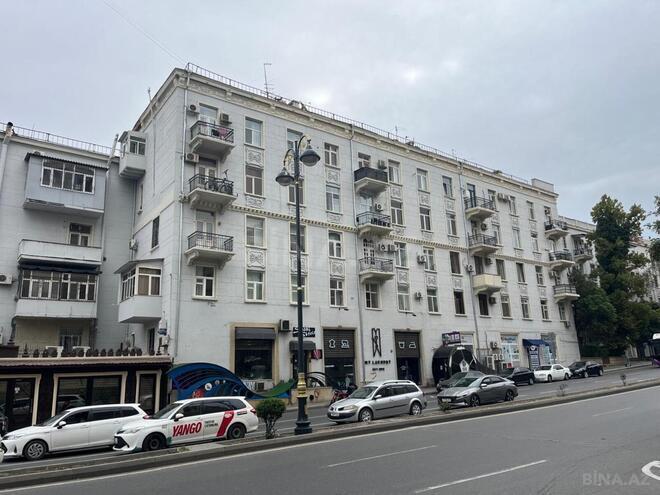 Продается 3-комн. вторичка 90 м², м. Низами, photo 10 from 12