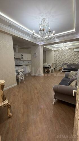 Продаётся 3-комн. новостройка 100 м², Бинагадинский р., photo 1 from 13