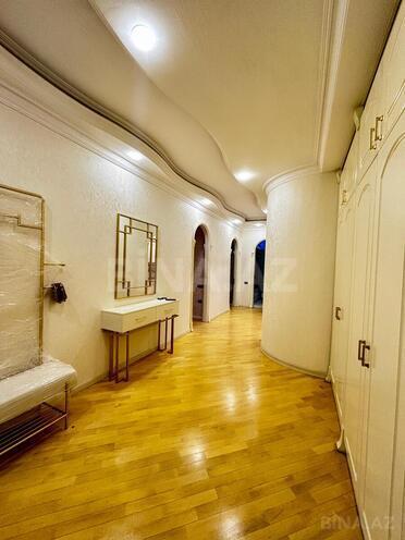 Сдаётся 2-комн. новостройка 100.7 м², м. Низами, photo 1 from 31