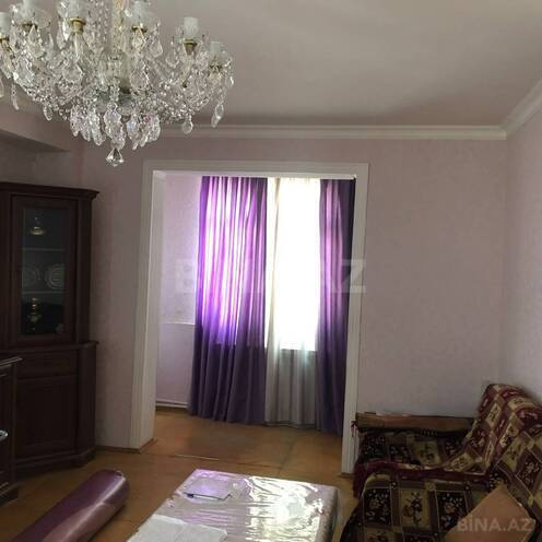 Продаётся 1-комн. вторичка 45 м², м. Кара Караев, photo 1 from 14