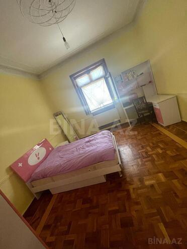 Satılır 9 otaqlı həyət evi/bağ evi 400 m², Bakıxanov q., photo 13 from 20
