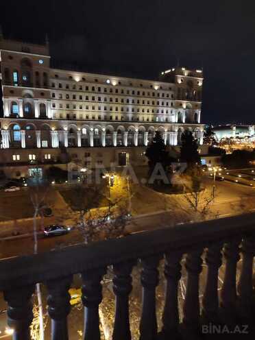 İcarəyə verilir 2 otaqlı köhnə tikili 70 m², 28 May m., photo 3 from 16