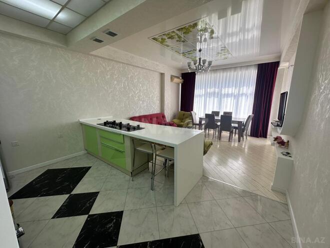 Сдаётся 3-комн. новостройка 90 м², м. Нефтчиляр, photo 4 from 16
