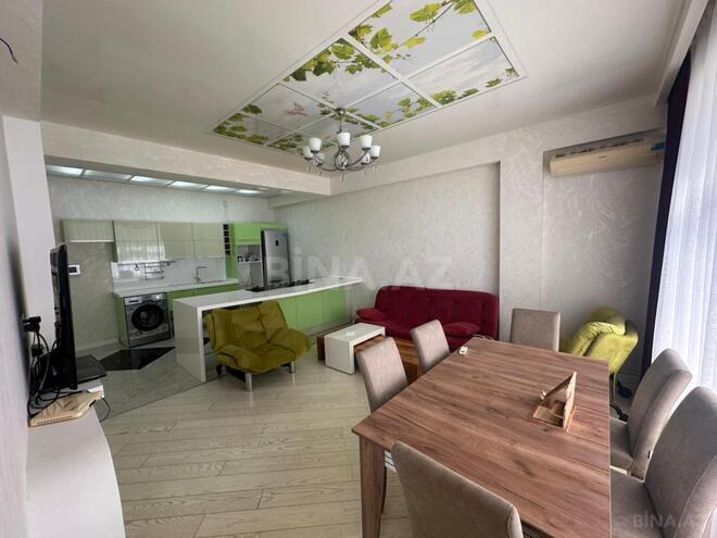 Сдаётся 3-комн. новостройка 90 м², м. Нефтчиляр, photo 1 from 16