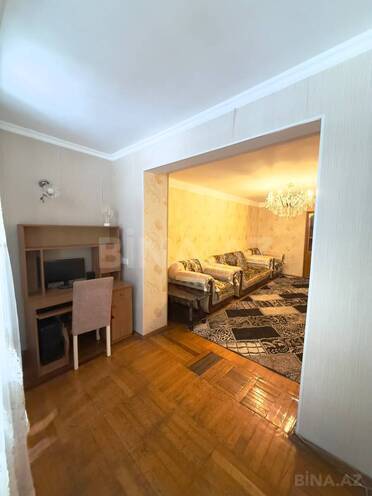 İcarəyə verilir 4 otaqlı köhnə tikili 120 m², İnşaatçılar m., photo 3 from 16