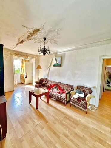 Satılır 2 otaqlı köhnə tikili 45 m², Qara Qarayev m., photo 4 from 13