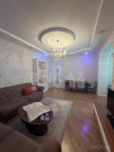 Продаётся 3-комн. вторичка 75 м², м. 28 мая, photo 1 from 9