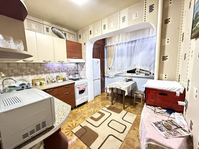 Продаётся 3-комн. вторичка 90 м², м. Халглар Достлугу, photo 7 from 10